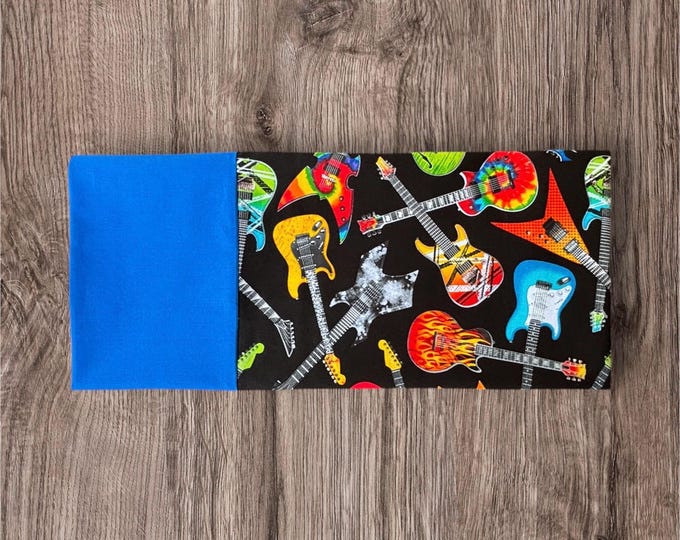 Rock and Roll Electric Guitar Queen/Standard Pillowcase. Fun if you’re a skilled guitarist or merely an enthusiastic Guitar Hero player!