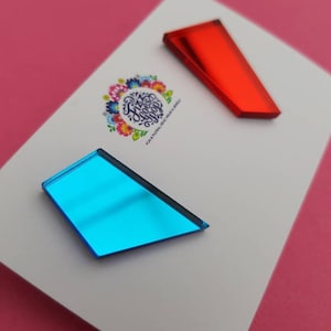 geometric earrings, stud earring, comfortable jewellery, round earring, bold earring, delicate earring, geometric design, matisse design