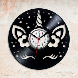 Unicorn horloge Record horloge Unicorn cadeau d’horloge de pépinière pour fille Nouveau cadeau de bébé Baptême cadeau Horloge maison Horloge Jolie licorne art