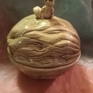 Mid century Arnels nut/ cookie Jar