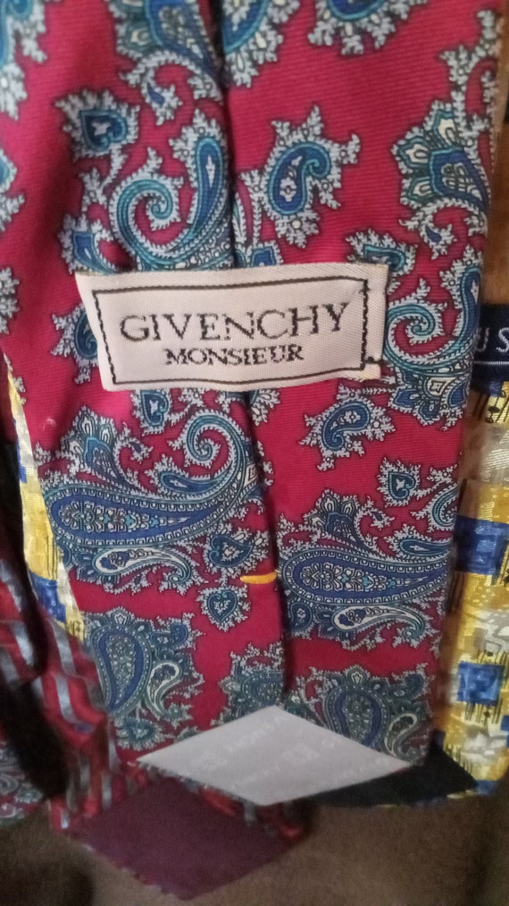 Mens Gavenchy Mondieur neck tie (1970,s)