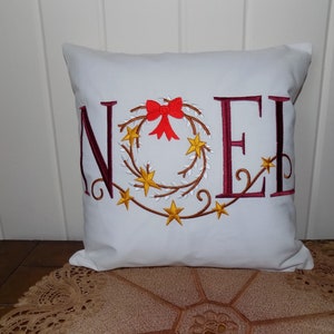 Noel Wreath Toss Pillow