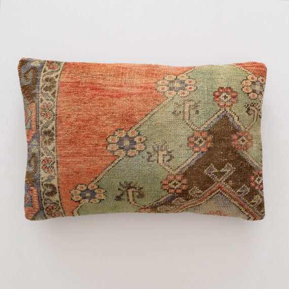 Rug pillow moroccan lumbar pillow cover perzisch kussens pillow 35x35 Pillow