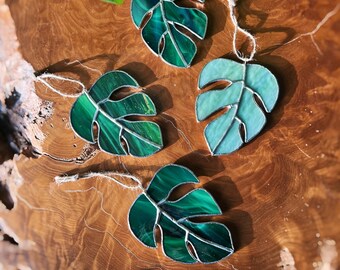 Monstera leaf stained glass suncatcher