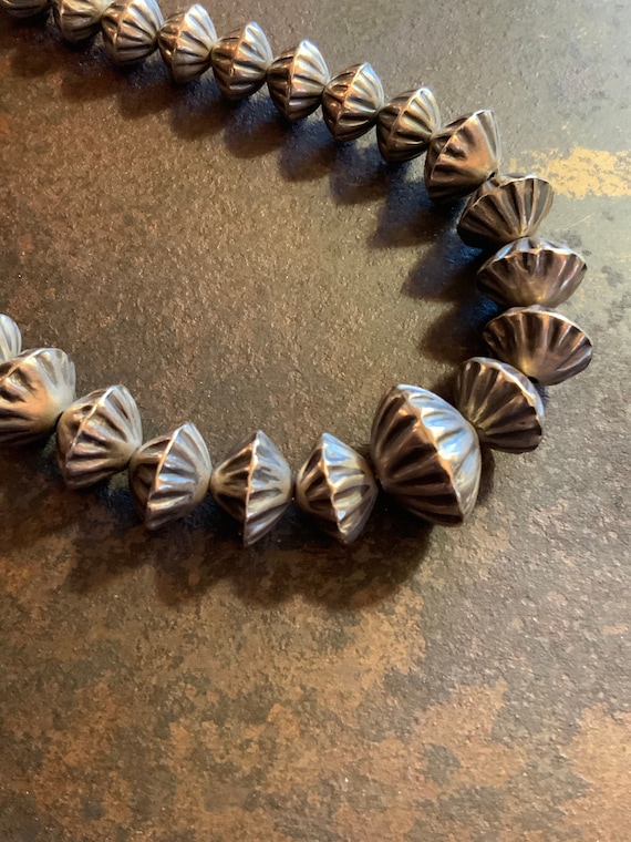 Fluted Graduating Navajo Pearl Bench Bead Necklac… - image 1