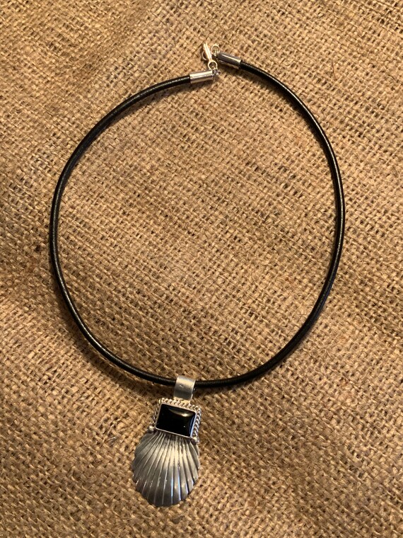 Vintage Shell Onyx Pendant Necklace, Vintage Old … - image 7