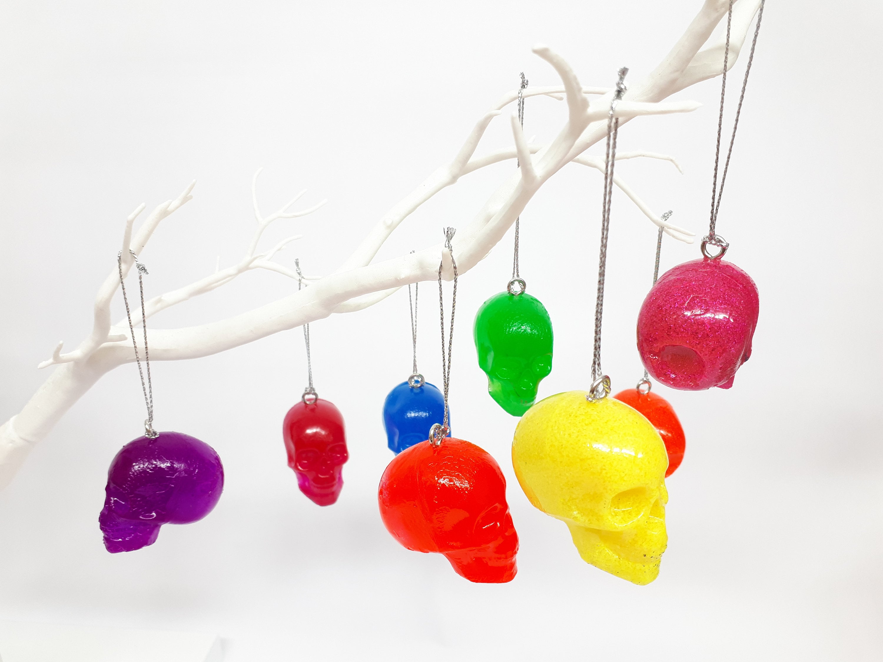 Neon Glitter Skull Bauble, Crânes d'arbre de Noël, d'halloween