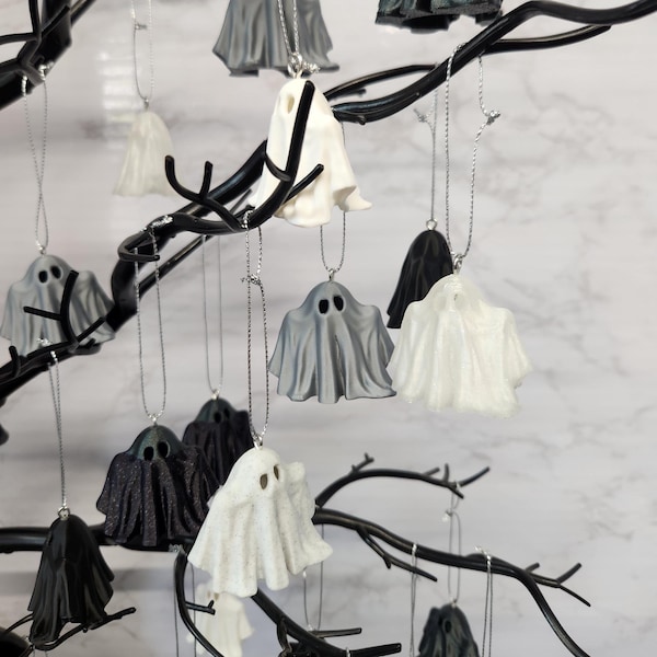 3D Printed Ghost Bauble, Hanging Ghost, Halloween Tree Decor