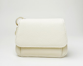 Women Elegant Wallet keychain with ID slot, Zipper Pocket, 6 Card Slots, handcrafted and minimalist gift idea