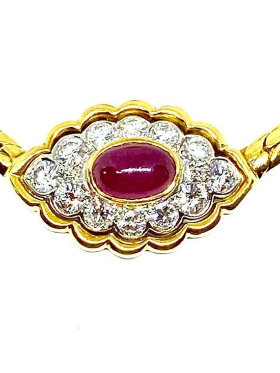 Authentic! Van Cleef & Arpels 18k Yellow Gold Ruby