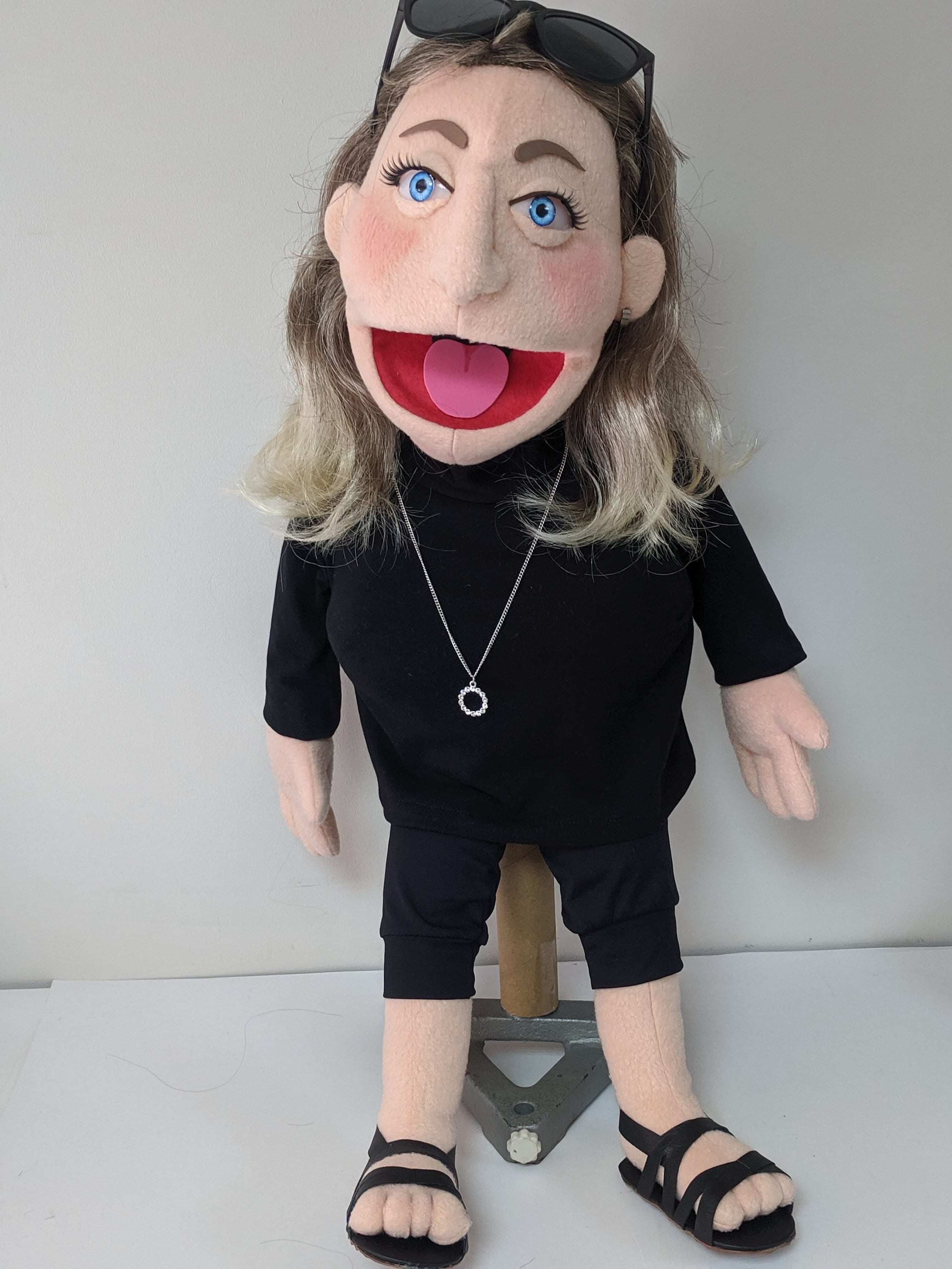 Maya The Bee Ventriloquist Puppet, Drôle de marionnette, Marionnette à tige  à main de style professionnel -  France