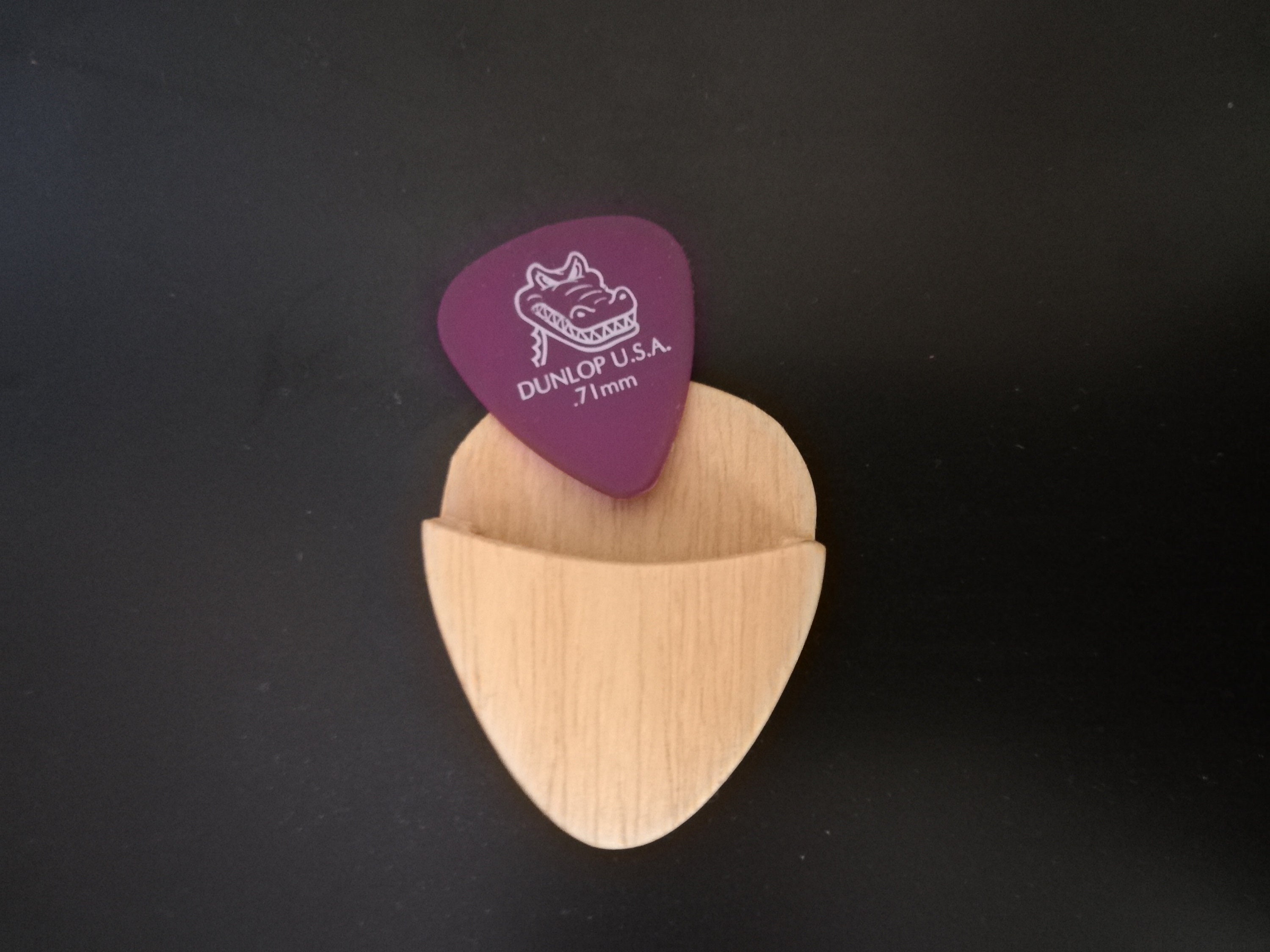 Wooden easytostick guitar pick case