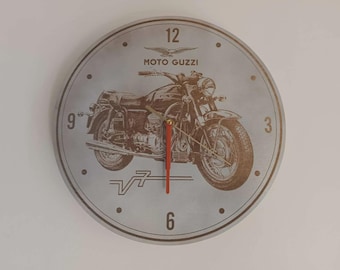 GUZZISTI NOMADS 2023 wall clock