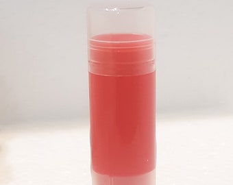 Baume à lèvres teinté rose Prissy en bâton hydratant brillant à lèvres bio pur tube crème