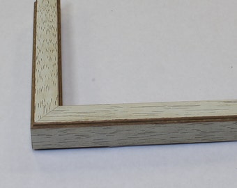 Modern Barnwood Style Photo Frame – Antique White, Distressed Finish