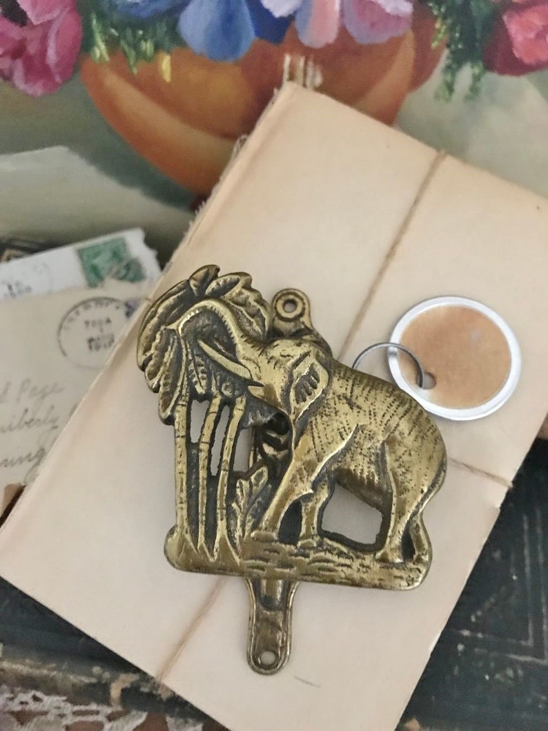Brass Elephant Door Knocker Elephants Vintage Elephant Vintage Door Knocker Brass Door Knocker Jungle Housewarming Elephant Collector