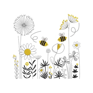 Puede incluir: Una ilustración caprichosa de un prado de flores silvestres con dos abejas. El diseño presenta un dibujo lineal en blanco y negro de varias flores y plantas, con acentos amarillos en los centros de las flores y las abejas.