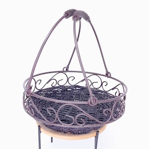 Basket Tote Planter Centerpiece Metal Wicker Double Folding Handle Vintage Decor