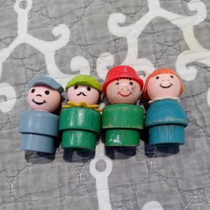 Vintage Fisher Price Little People Figurines: 70s-80s Wooden & Plastic Set