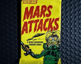 2012 Topps Heritage Mars Attacks Trading Card Pack SEALED!