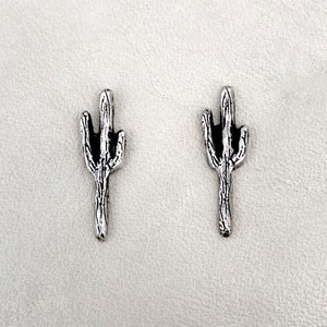 Tiny Saguaro Ohrstecker - Kaktus Wüstenpflanze Südwesten Unisex Mann Frau Tochter Ohrringe Ohrstecker