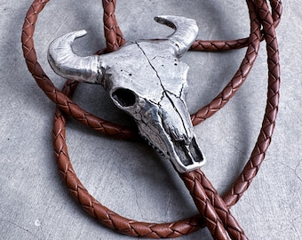 ブルスカルボロタイ：アリゾナで手作りされたクラシックなウエスタンネックウェア