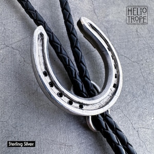 Hästsko-bolo-slips: Klassisk västerländsk design, handgjord i Tucson, Arizona