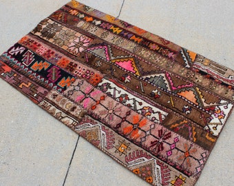 3' X 5' Incredible Vintage Kars Turkish Patchwork Carpet, Pink Purple Beige Khaki Modern Vintage, Midcentury Entry Kitchen Laundry Room Rug