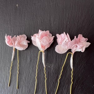 Preserved Hydrangea Hair Picks Wedding Flower Hairpin, Similar to Dried Flower Pins