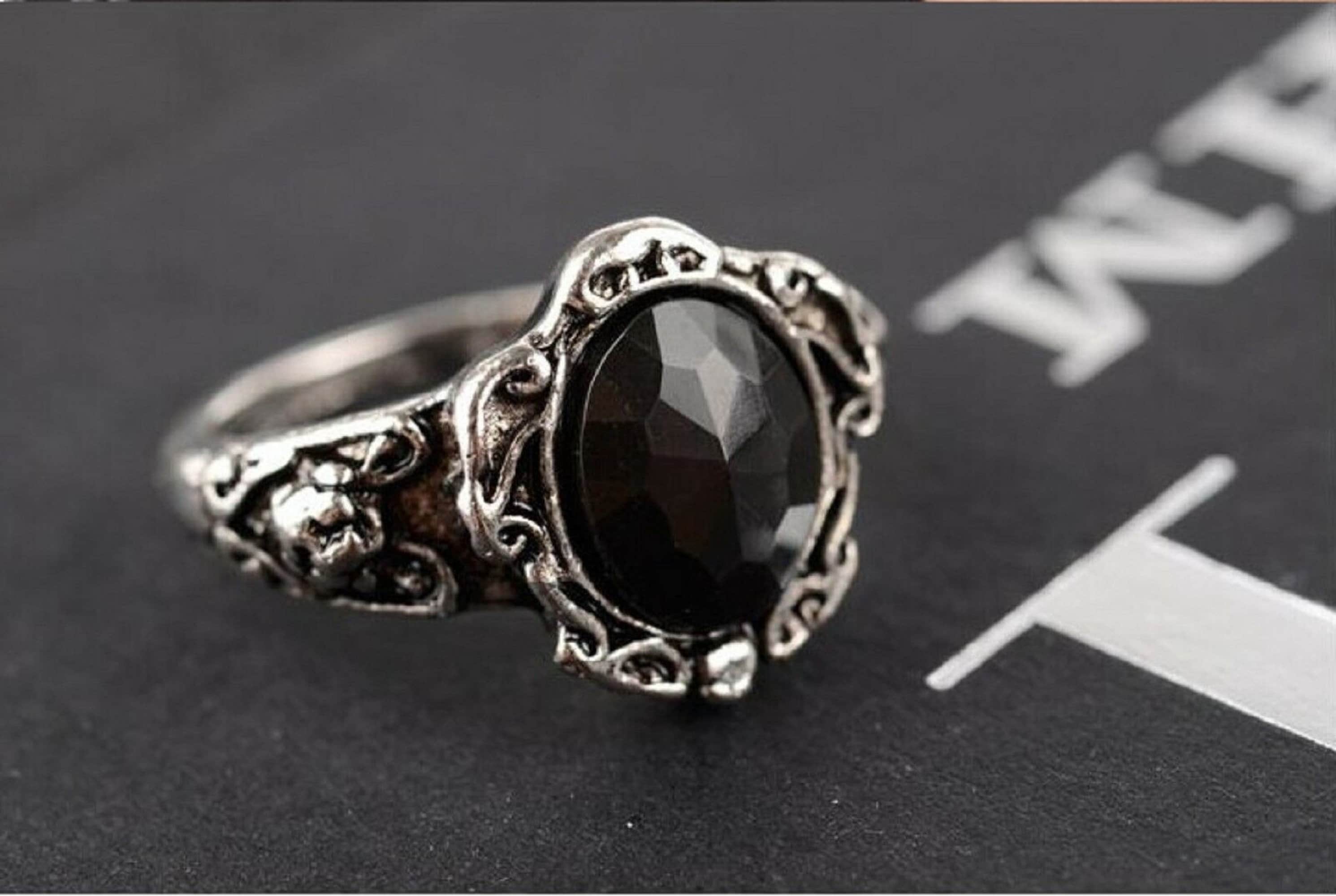Vintage Style Black Crystal Ring Old Style Gothic Womens Ladies Girls…