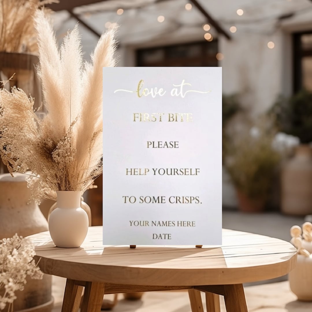 Crisp Wall, Crisp Stand, Wedding Decor, Wedding Crisp Wall, Help