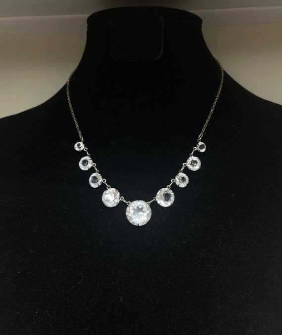 Beautiful Shiny Art Deco European Crystal Necklace