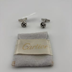 Gemelos con nudo de plata de ley de Cartier