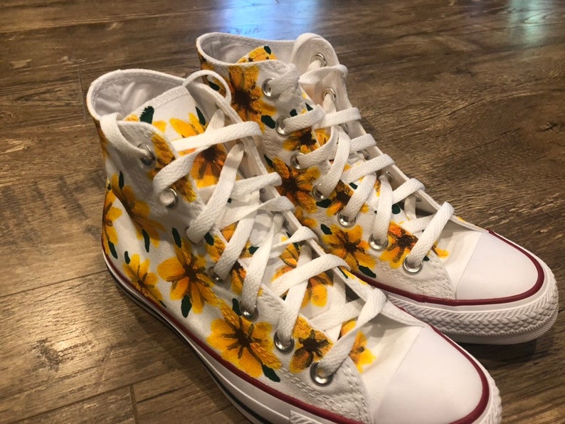 Handpainted Sunflower Converse Low Top or High Top | Etsy