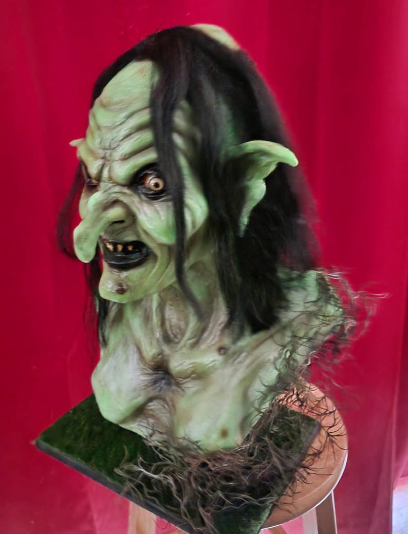 Swamp witch muckelbones legend inspired full size horror bust image 3