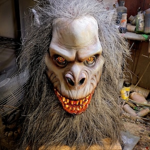 Artic expedition killer gorilla nice and fluffy full size creep show inspired xxl bust