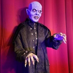 Barlow salems lot inspired free standing vampire
