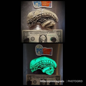Glow in the dark xl koelkastmagneet geïnspireerd op aliens en aliens movie