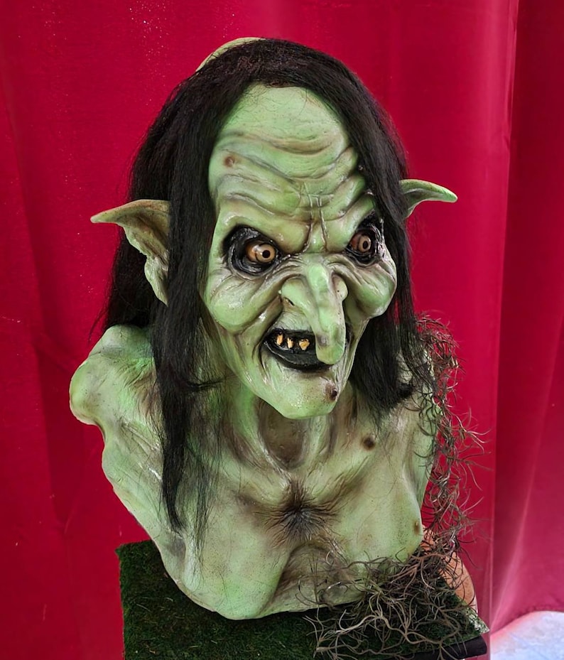 Swamp witch muckelbones legend inspired full size horror bust image 8
