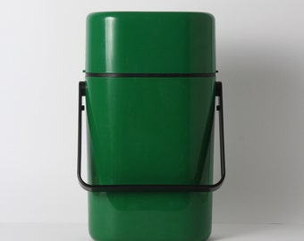 BYO bottle holder designed by Richard Carlson 1978 (exhibited at moma in the permanent design collection)