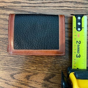 Dooney & Bourke All-Weather Leather Credit Card Case - Classic Design - Vintage in Excellent Condition