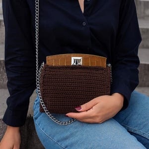 Borsa Uncinetto Sofisticata “Banda Pocket” – Eleganza Artigianale Made in Italy