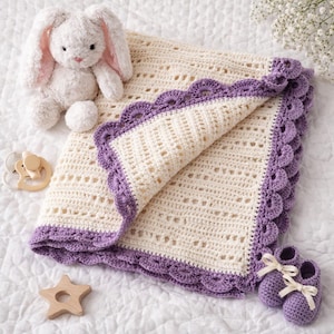Coperta neonato morbida “Cuori” in lana baby merino – lavorazione a uncinetto traforata