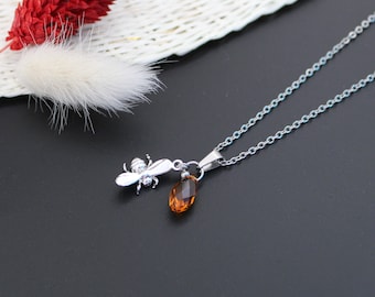 OSMIA | Collier Abeille argentée et goutte de miel en cristal Swarovski | Cadeau pour amoureux de la nature