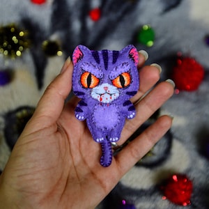 Spooky Cat Plushie Keychain, Gothic Halloween Doll Naughty Cat
