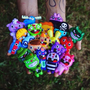 Happy Tree Friends Horror Cartoon Keychain Set Creepy Cute Plush Horror Movie Handmade Toys Collectible Dolls Gothic Accessories