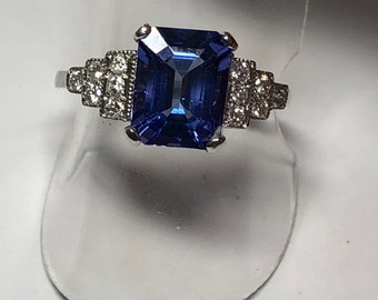 Platinum. Natural Tanzanite & Sparkling Diamond Ring. SizeN. U.S. Size 7