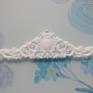 1/12th Scale Dolls House Large Over Door/Window Pediment