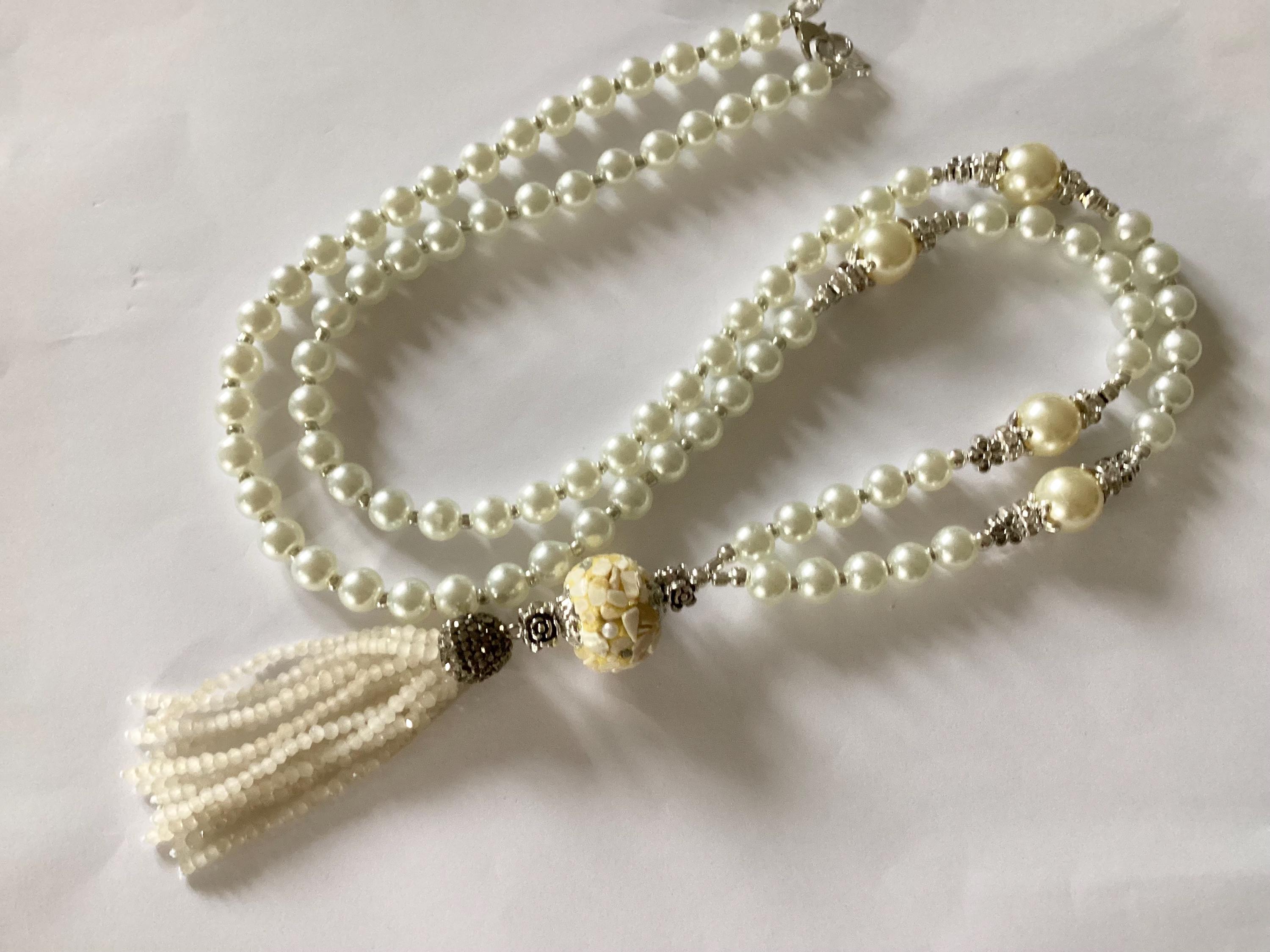 ロングアイボリーガラスパールタッセルネックレス：ハンドメイド 