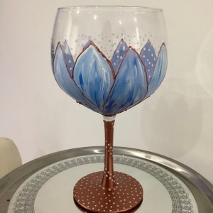 Hand Painted Gin Balloon Glass: Blue Petal Cocktail Glass, 500ml